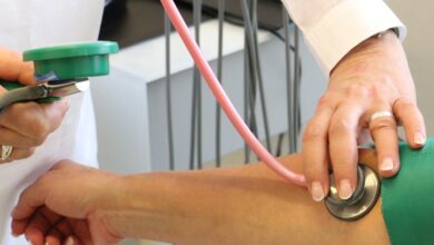 Blutdruckschwankungen: Ursachen und Behandlung