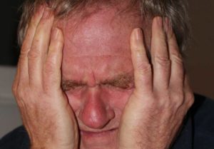 Bluthochdruck Symptom Kopfschmerzen – Ursachen und Therapie